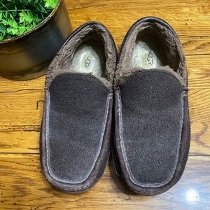 𝅺ugg Men's Ascot Suede Wool Slip On Loafer Slipper 8.